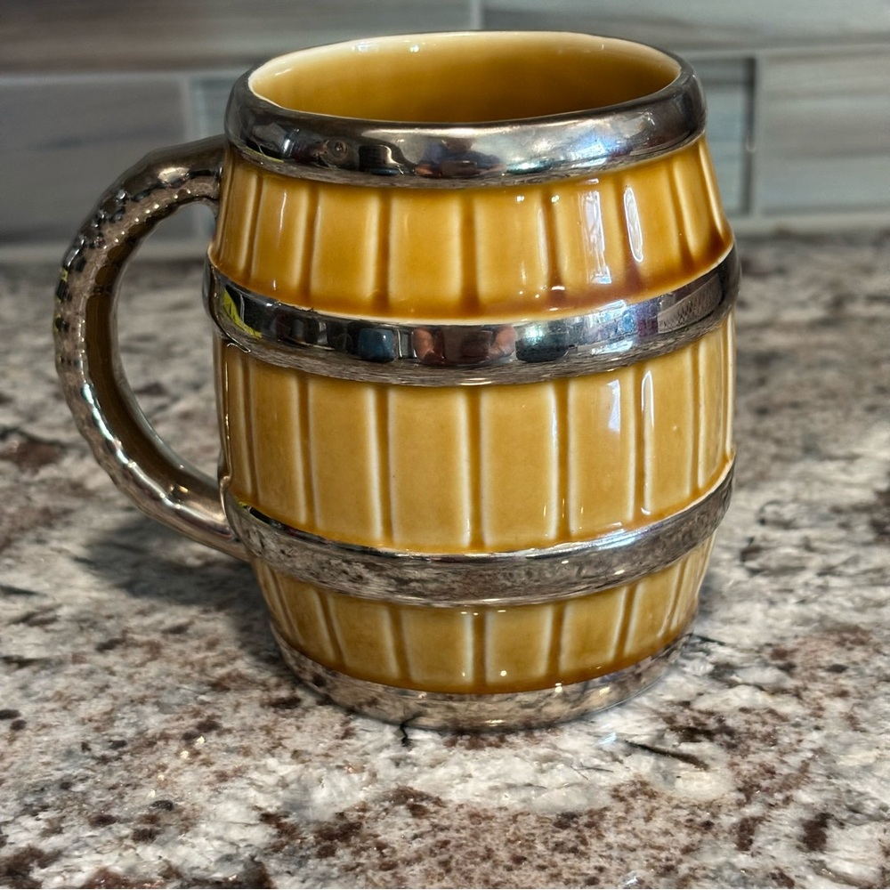 Wade Vintage Beer Barrel Tankards Mug Made In England, 1970s excellent condition